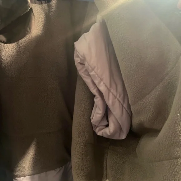 Columbia Winter Coat - Picture 3 of 5